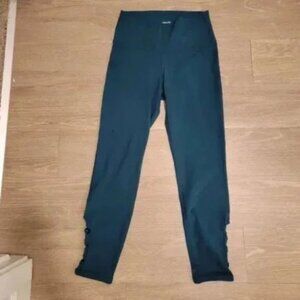 7/8  Leggings with Ankle Cutout Detail Size M Teal/Blue/Green Never Worn